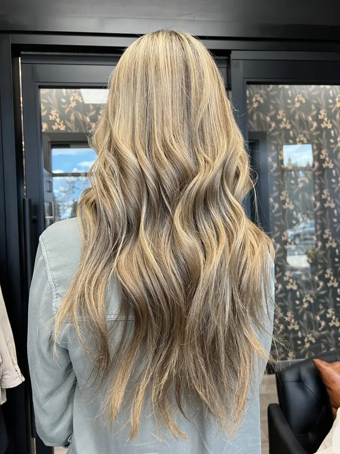 Bright blonde waves